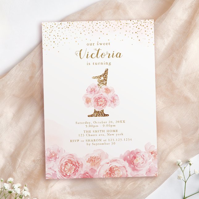 Invitation Élégant script or & floral blush 1er anniversaire (Elegant script gold & blush floral 1st birthday invitation)