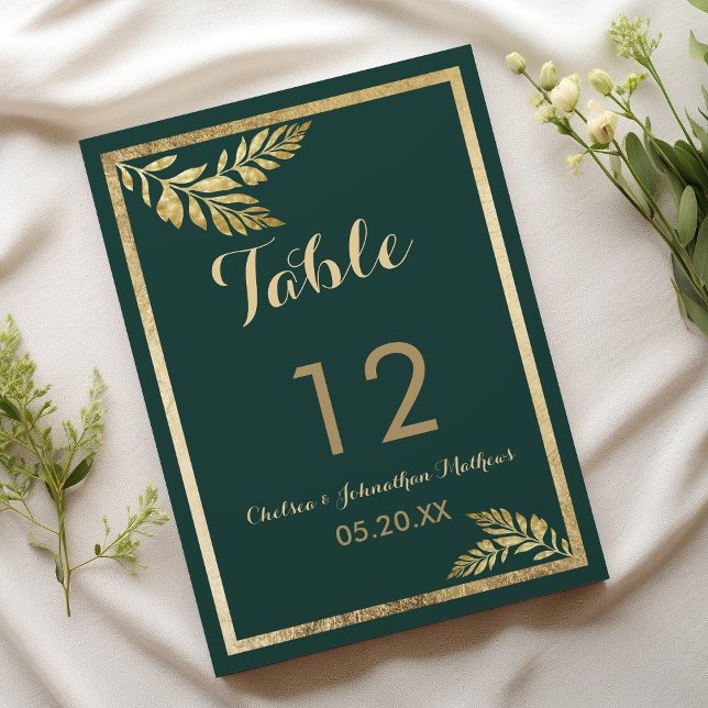 Invitation Élégant vert de forêt feuille dorée Nombre de tabl (Elegant forest green golden leaf Table Numbers)