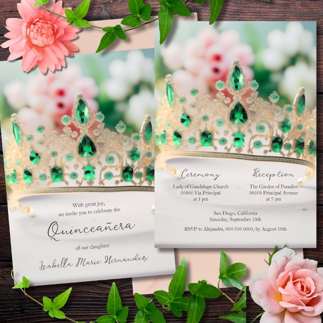 Invitation Élégant Vert Émeraude Et Golden Tiara Quinceañera (Créateur téléchargé)