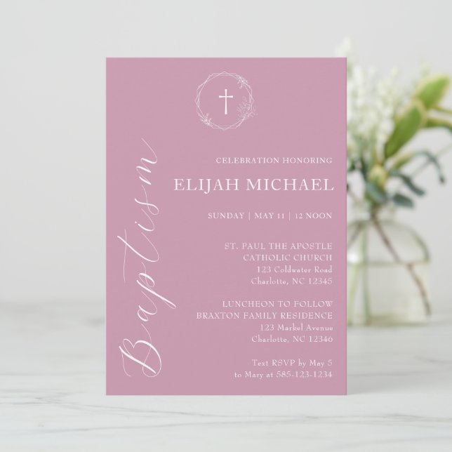 Invitation Élégante Dusty Pink Baptism Cross Wreath Invitatio (Debout devant)