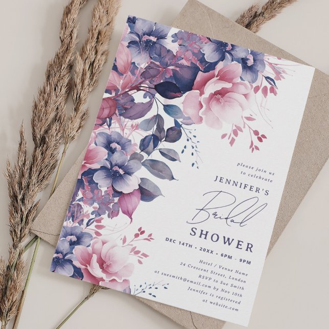 Invitation Elégante Dusty Purple Peint Fête des mariées Flora (Elegant Dusty Purple Painted Floral Bridal Shower Invitation)