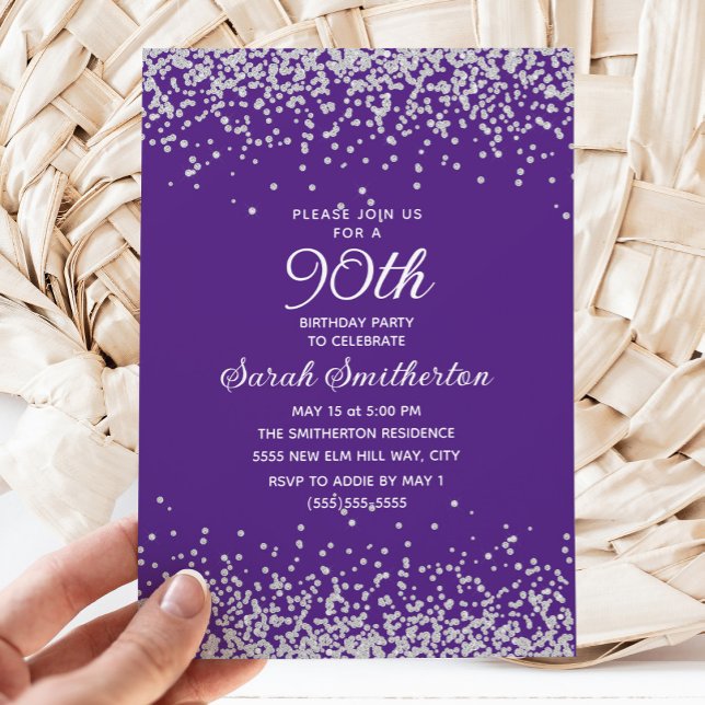 Invitation Elégante Parties scintillant d'argent violet Adult (Purple with silver glitter 90th birthday party invitation)