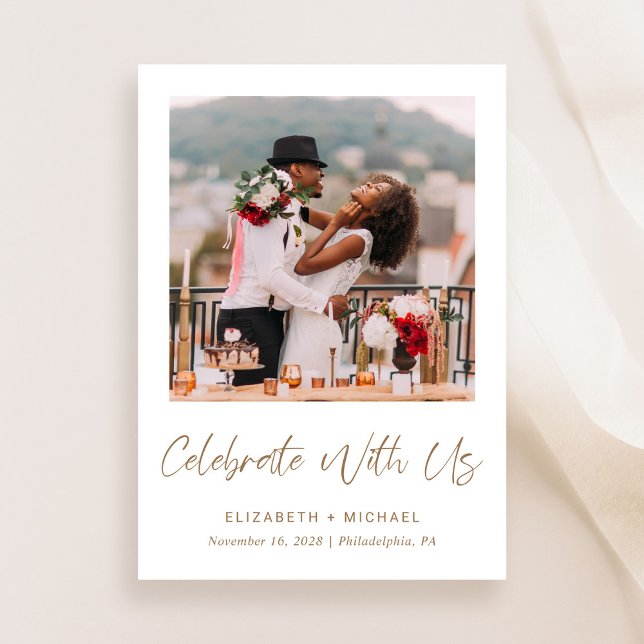 Invitation Elégante Photo Gold Script Mariage Réception (An chic Wedding Reception Invitation to set the tone for an unforgettable event)