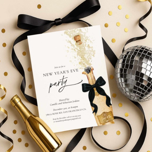 Invitation élégante pour la soirée du Nouvel An (New Year's Eve Party Invitation - Gold Champagne Bottle with Black Bow)