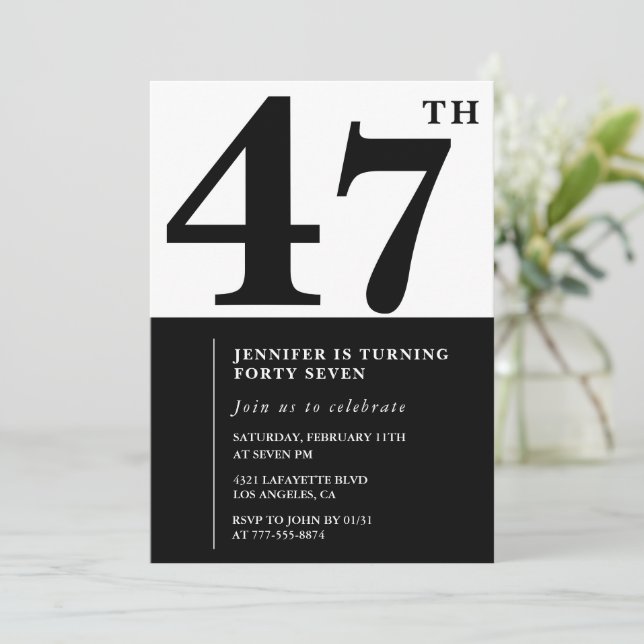 Invitation élégante pour les 47 ans d'une femme No (Debout devant)