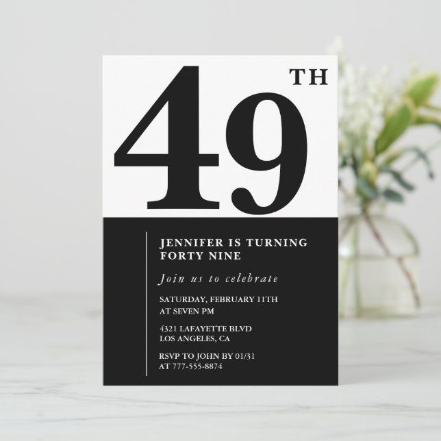 Invitation élégante pour les 49 ans d'une femme No (Debout devant)