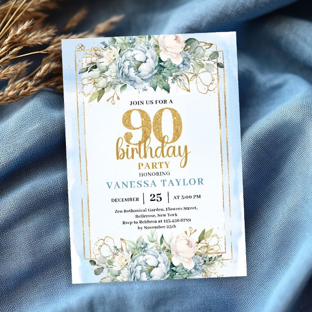 Invitation élégante pour les 90 ans Fleur Bleue Po (90th Birthday Party Invite Elegant Dusty Blue Floral Gold Frame

)