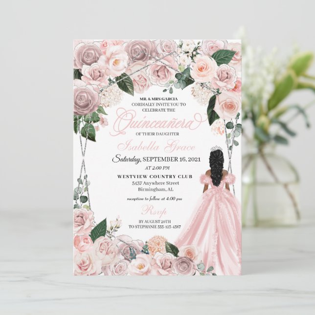 Invitation Elégante Quinceanera florale rose et argent I (Debout devant)