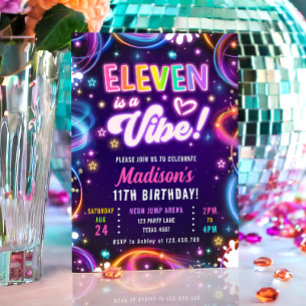 Invitation Eleven est une Vibe 11 Retro Neon Glow Girl Annive