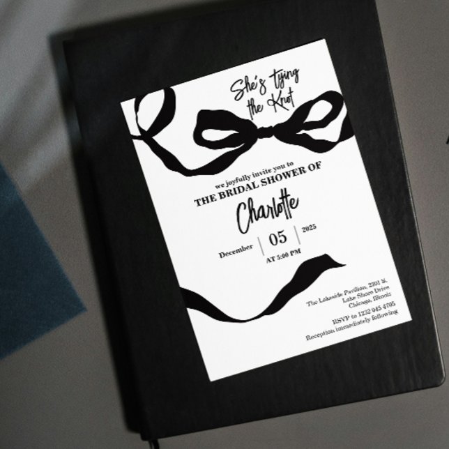 Invitation elle noue la douche nuptiale noir et blanc (marriage bride cute couple simple bridal shower black white simple)