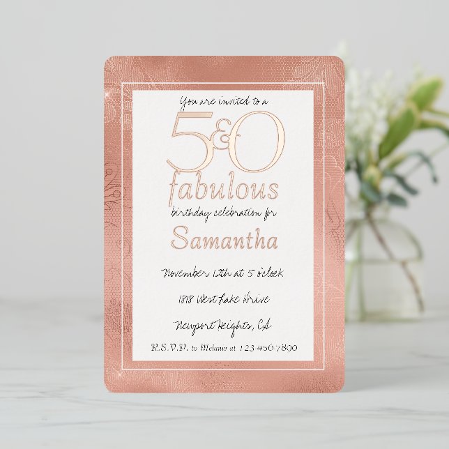 Invitation En Aluminium 50 ans et Fabuleuse Rose Gold Lace Floral Annivers (Debout devant)