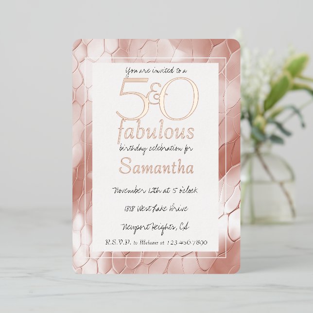 Invitation En Aluminium 50 ans et Fabuleux Rose Gold Serpent Animal Annive (Debout devant)