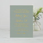 Invitation En Aluminium Antonia Green et Gold Mariage élégant<br><div class="desc">Invitations de mariage élégantes avec un design simple avec des polices de script et de serif.</div>