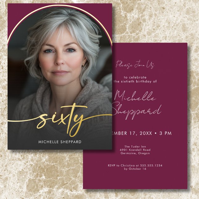 Invitation En Aluminium Arc de Bourgogne minimaliste moderne Soixantième a (Modern Minimal Burgundy Arch Sixtieth Birthday Foil Invitation)