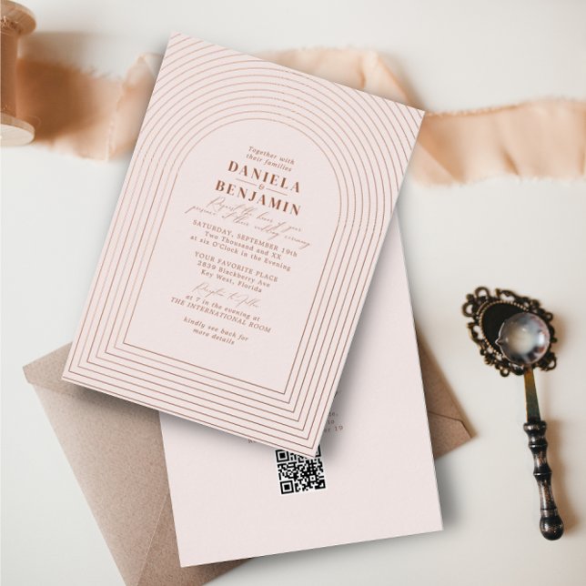 Invitation En Aluminium Arche de mariage Bohème Terracotta Blush & Code QR (Créateur téléchargé)