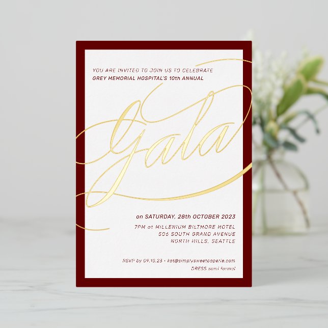 Invitation En Aluminium CHARITY GALA chic de calligraphie classique maroon (Debout devant)