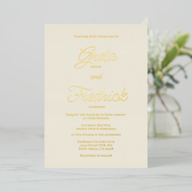Invitation En Aluminium Élégance simple intemporelle or Script Ecru Mariag (Debout devant)