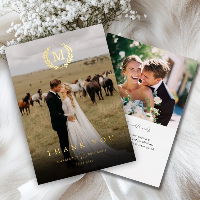 Invitation En Aluminium Élégant crête Monogramme 2 Merci photo Mariage (Elegant Crest Monogram 2 Photo Thank You Wedding Foil Invitation)