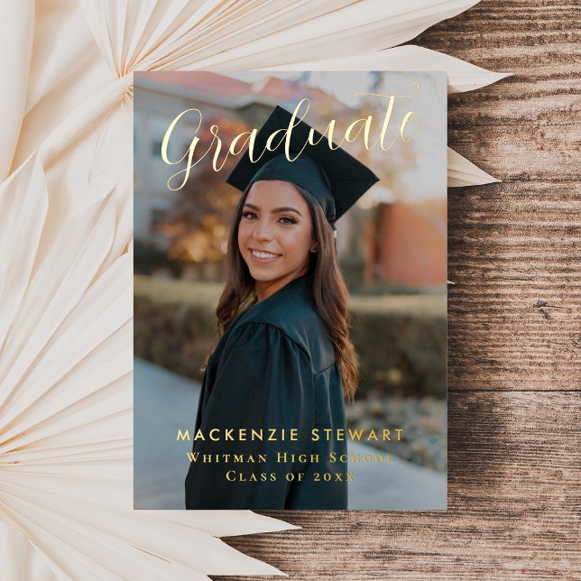 Invitation En Aluminium Élégant Simple Script Photo Graduation Gold (Créateur téléchargé)