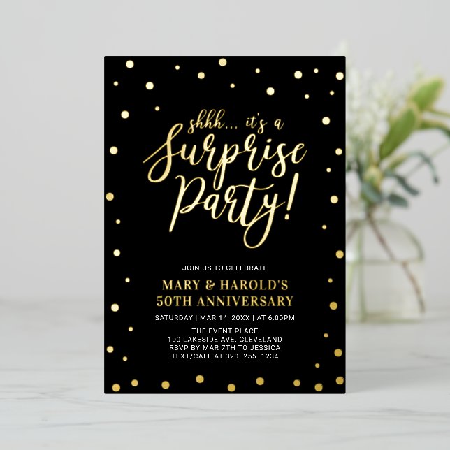 Invitation En Aluminium Gold & Black Confetti Surprise Anniversaire Party (Debout devant)