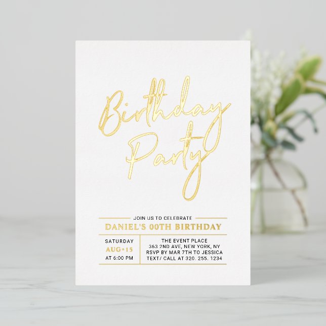 Invitation En Aluminium Gold Modern Brush Script pour adultes fête d'anniv (Debout devant)