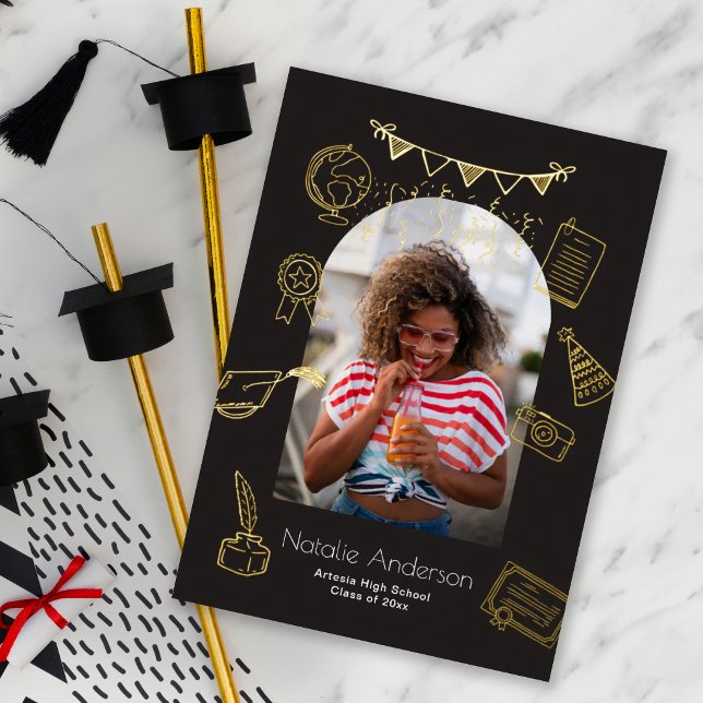 Invitation En Aluminium Hand Drawn Doodles Arch Photo Graduate Gold (Créateur téléchargé)