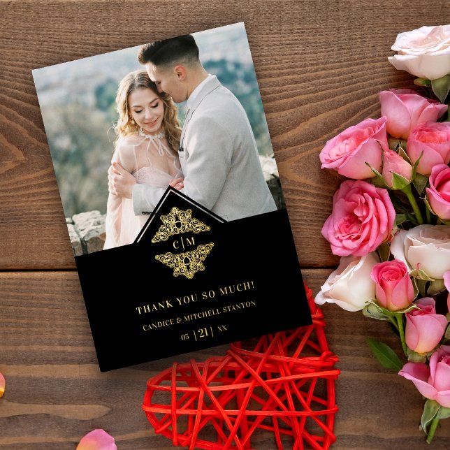 Invitation En Aluminium Noir Initiales Golden Chic Lace Romantique Mariage (Créateur téléchargé)