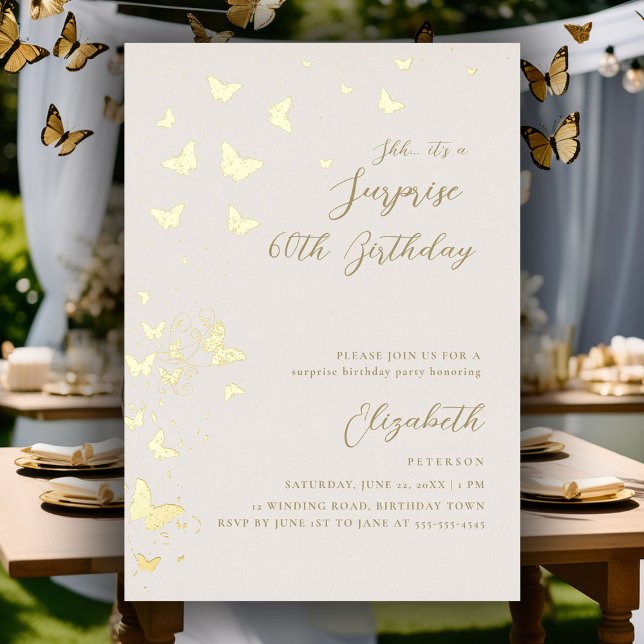 Invitation En Aluminium Papillons d'or Surprise Élégante fête d'anniversai (50th surprise party invitations for women gold foil butterflies garden backyard chic modern elegant)