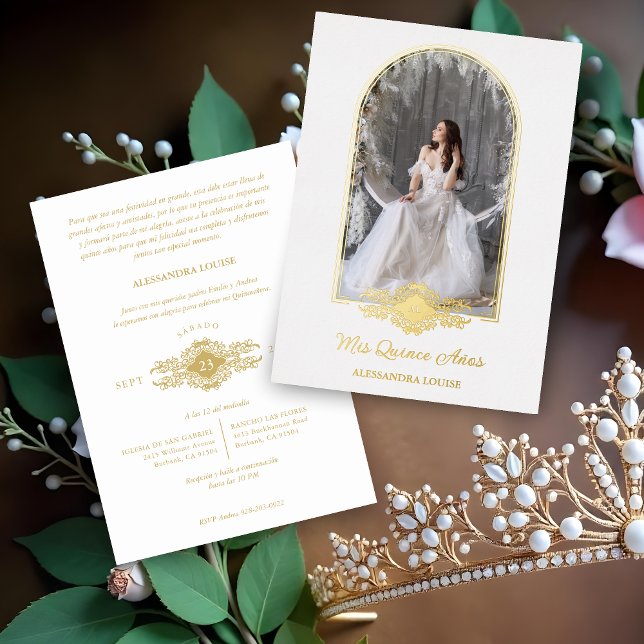 Invitation En Aluminium Quinceañera Espagnol Fancy Golden Arch Effet photo (Quinceañera Spanish Fancy Golden Arch Effect Photo Metallic Foil Invitation Cards.)