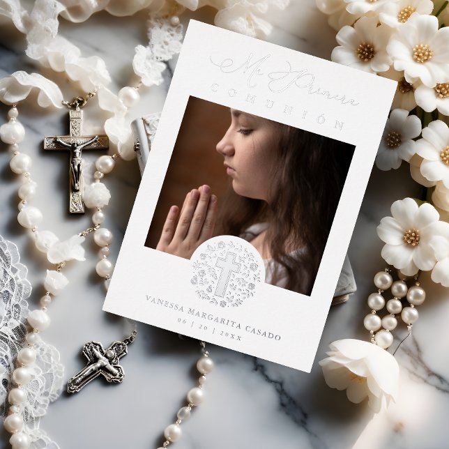 Invitation En Aluminium Romantique Silver Floral Wreath Photo (Romantic Real Silver Floral Wreath Photo Metallic Foil Mi Primera Comunión Spanish Invitation Card.)