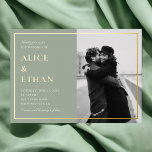 Invitation En Aluminium Sage Green Classic Calligraphie Mariage photo<br><div class="desc">L'invitation de mariage minimale et élégante comprend un script classique,  une photo et des noms dans un vrai papier d'aluminium.</div>