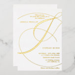Invitation En Aluminium Script esperluette blanche calligraphie mariage or<br><div class="desc">Chic et élégante véritable feuille d'or calligraphie faire-part de mariage sur blanc avec et fleurit l'esperluette. Avec un magnifique script de calligraphie de brosse.</div>