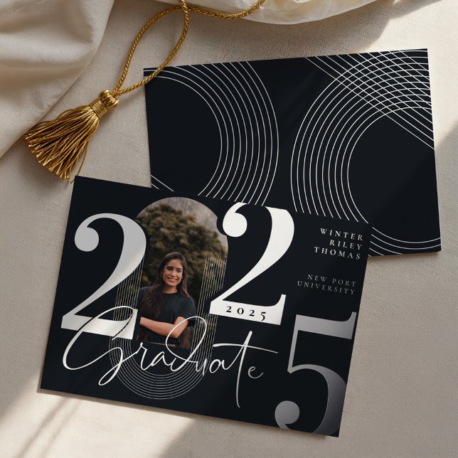 Invitation En Aluminium Script Moderne Graduate 2025 Arch Concentric Photo (Modern Graduate Script 2024 Concentric Arch Photo Foil Invitation)