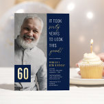 Invitation En Aluminium Soixante Photo Bleu & Or 60e Anniversaire Fête Rea<br><div class="desc">Célébrez en style avec ces invitations modernes de fête du 60e anniversaire en papier réel avec un arrière - plan bleu chic, une photo du garçon/fille d'anniversaire, le dicton drôle "il a fallu soixante ans pour avoir l'air aussi bon !", et un modèle de texte simple et facile à personnaliser....</div>