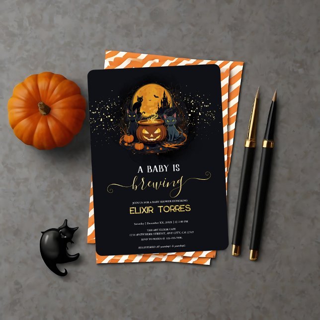 Invitation En Aluminium Un bébé est en train de brasser Feuille d'aluminiu (A Baby Is Brewing Cute Halloween Baby Shower Foil Invitation)