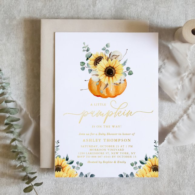 Invitation En Aluminium Un Petit Citrouille Sur Le Chemin Baby shower Sunf (Customizable A Little Pumpkin On The Way Sunflowers Baby Shower Gold Foil Invitation)