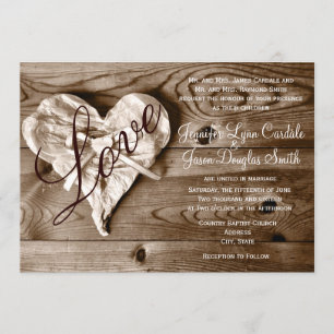 Invitation en bois de mariage de coeur d'amour de