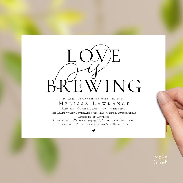 Invitation Faire l'amour est en élaboration Élégant Script En (Love Is Brewing Elegant Script Bridal Shower Invitation Card Beer Wine Bar in Black and White)