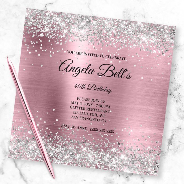 Invitation Faux Pailleté Argenté Clair Rose Monogramme (Créateur téléchargé)