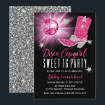 Invitation Faux Parties scintillant Disco Rose Cowgirl Sweet<br><div class="desc">Faites votre fête dans le style rétro des années 70 avec cette parties scintillant faux rose et argent et rose disco miroir boule "Disco Cowgirl Sweet 16 Party" design. Conception composite par Holiday Hearts Designs (droits réservés).</div>