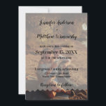 Invitation Faux Vellum Photo Overlay Custom Wedding Invitatio<br><div class="desc">Montrez une ou deux photos préférées avec ces invitations de mariage personnalisées. Elles sont imprimées pour avoir l'aspect d'une feuille de vellum transparent avec un zigzag clignotant bord cisaillement au-dessus de la photo sur le devant. Cette zone transparente est prête à être customisée avec tous les détails de votre mariage...</div>