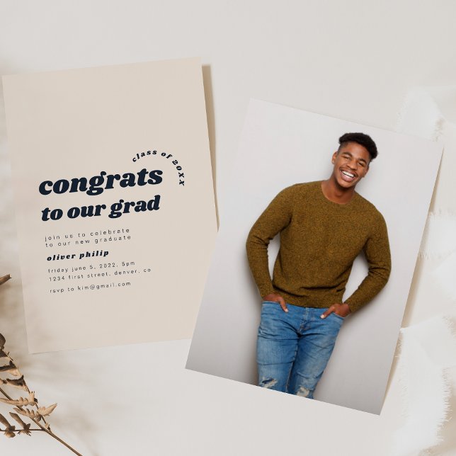 Invitation Félicitations à notre Grad Simple Graduation Invit (Créateur téléchargé)