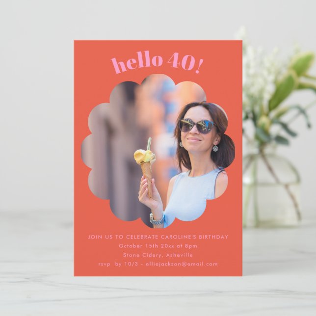Invitation Fête d'anniversaire 40 ans rose orange en dentelle (Debout devant)