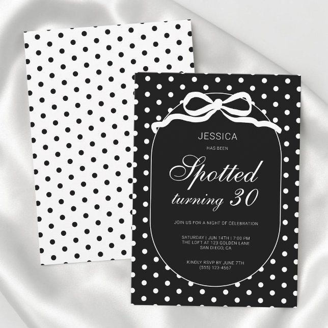 Invitation Fête d'anniversaire chic à pois avec nœud papillon (Chic Polka Dot Bow Spotted 30th Birthday Party Invitation)