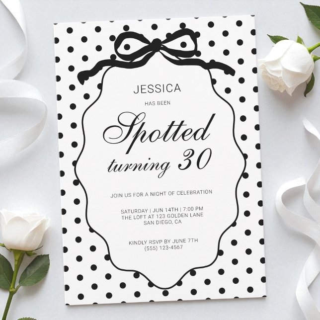 Invitation Fête d'anniversaire de 30 ans avec nœud à pois (Polka Dot Bow Spotted Turning 30th Birthday Party Invitation)