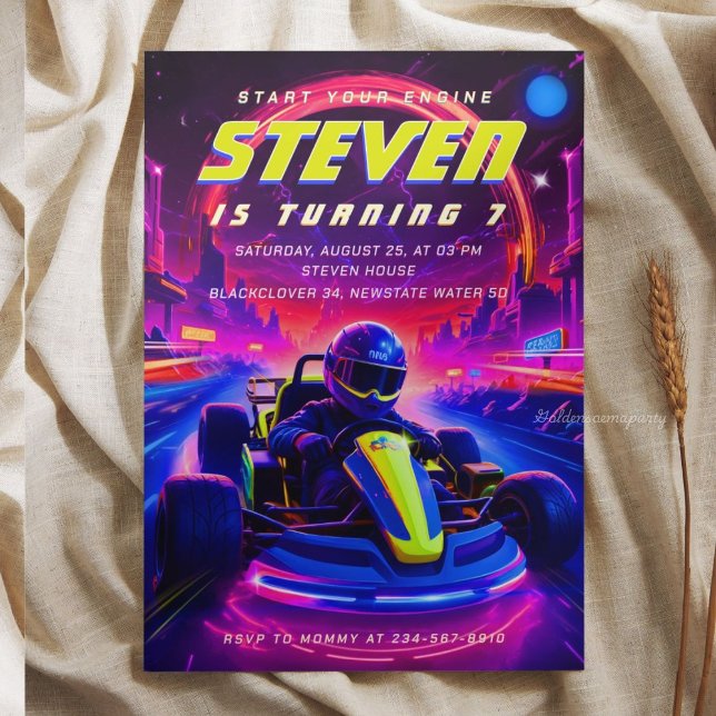 Invitation Fête d'anniversaire de course de karting futuriste (Futuristic Go-Kart Racing Birthday Party Invitation
)