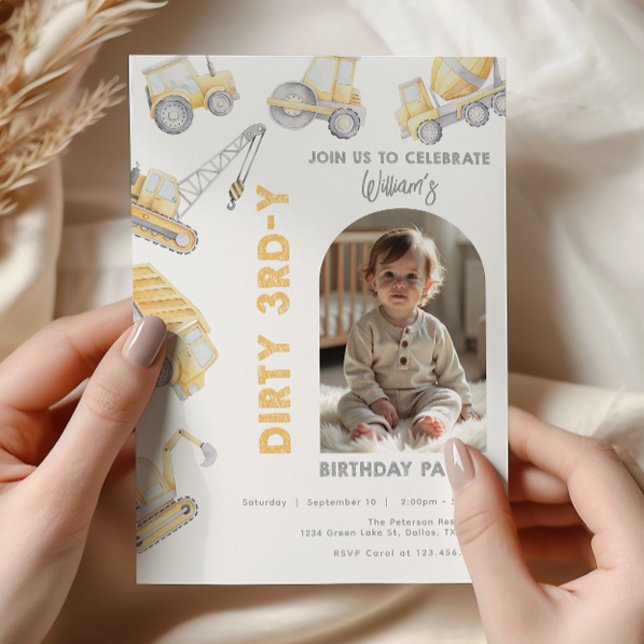 Invitation Fête d'anniversaire des camions de construction po (Créateur téléchargé)