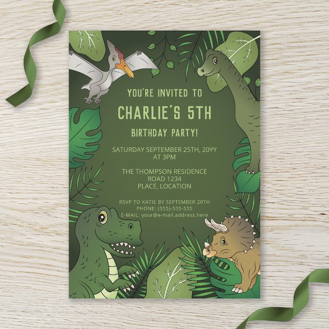 Invitation Fête d'anniversaire dinosaure mignon vert jungle t (Créateur téléchargé)