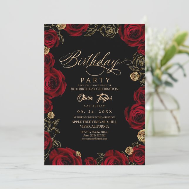 Invitation Fête d'anniversaire Élégant Roses Rouge Or (Debout devant)