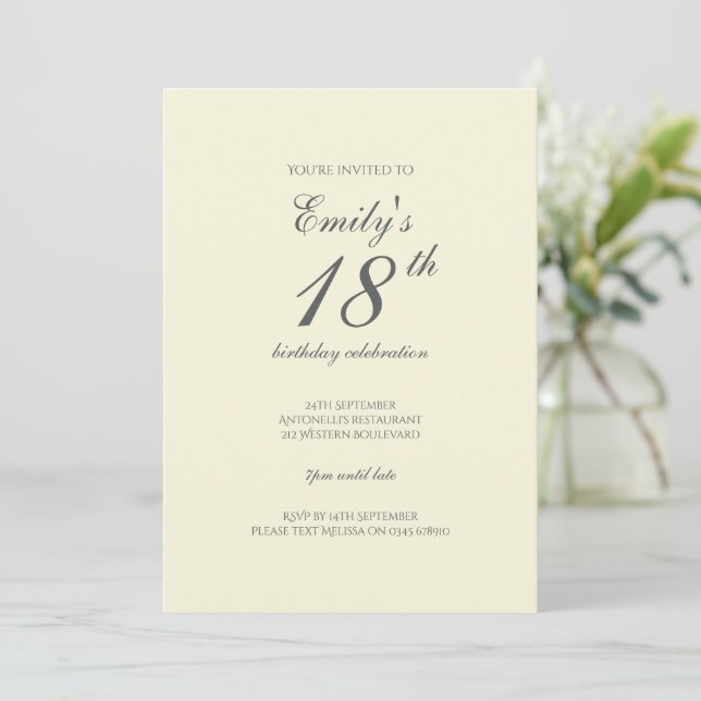 Invitation Fête d'anniversaire élégante moderne crème 18 ans (Debout devant)